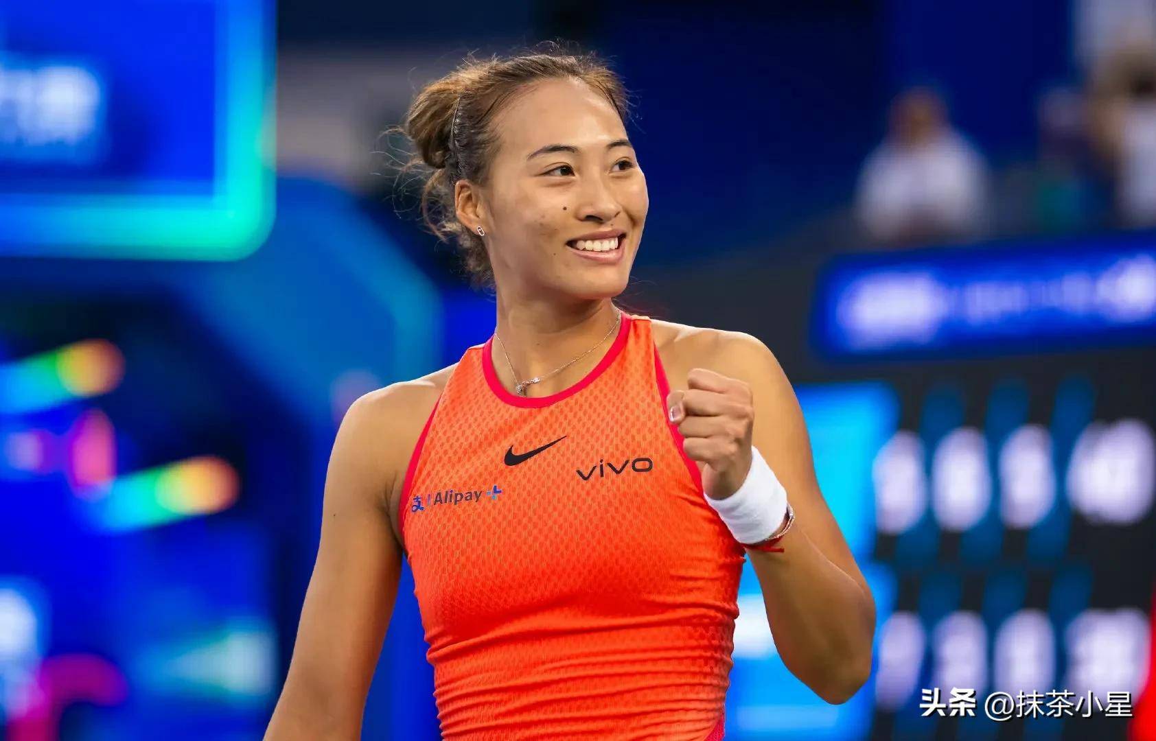 网球总决赛即将打响，冠军归属成谜