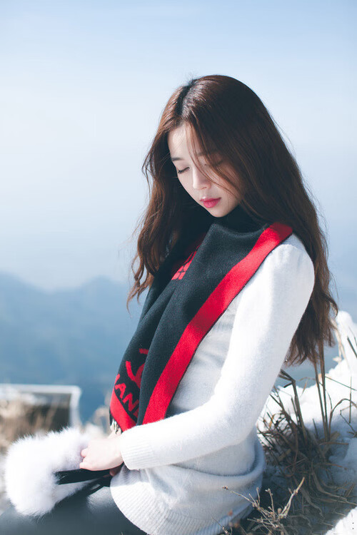 爱游戏tv-唯一性的定义方式，塞维利亚的绝杀与梅西的红色闪电