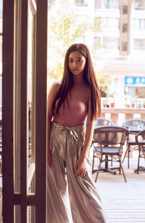 铁血浓眉凿穿欧冠之夜，当他跳起，全世界都成了背景板