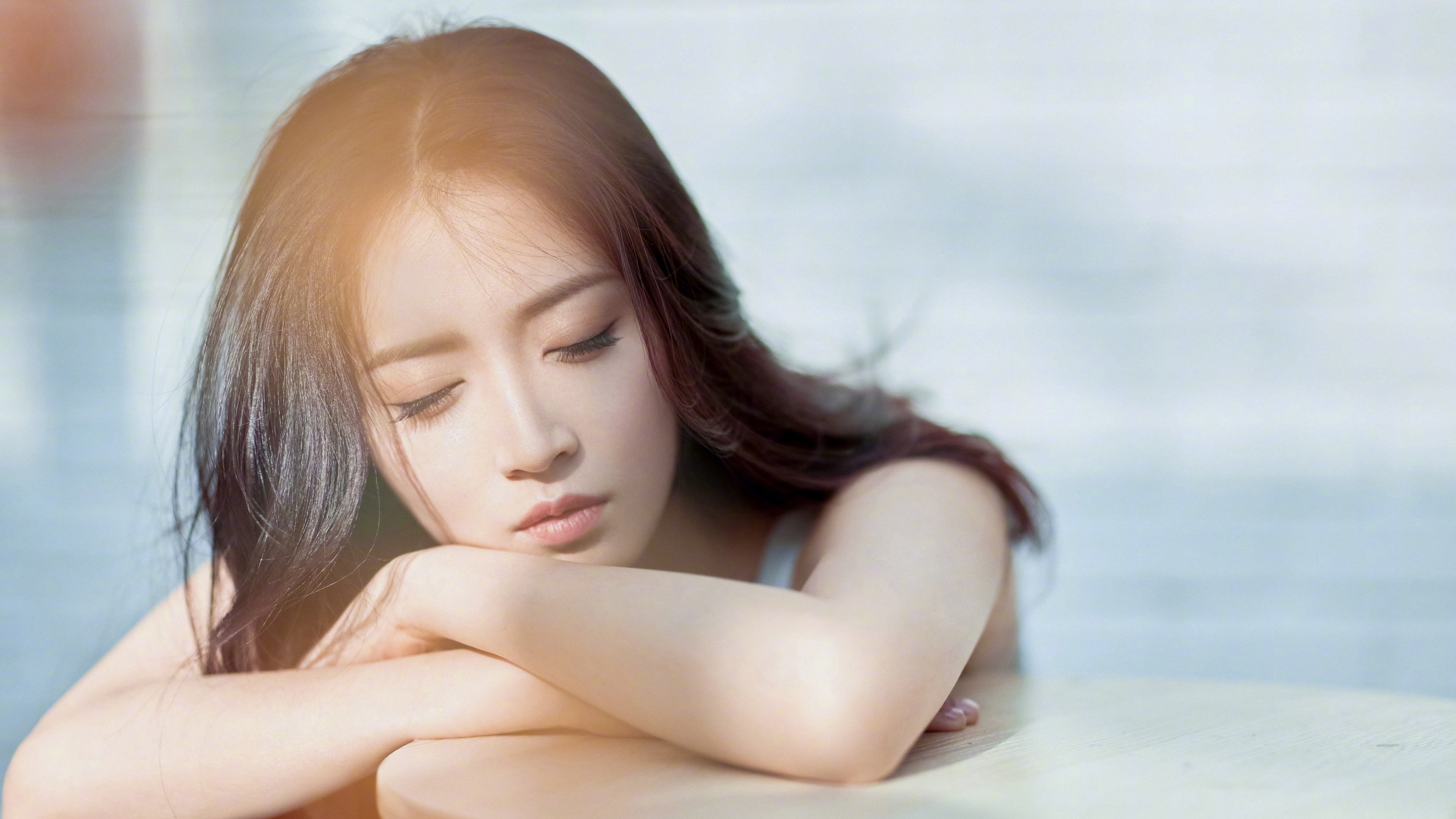 爱游戏在线-凝视与刺穿，欧冠决赛夜阿尔瓦雷斯如何将防线拆解成碎片